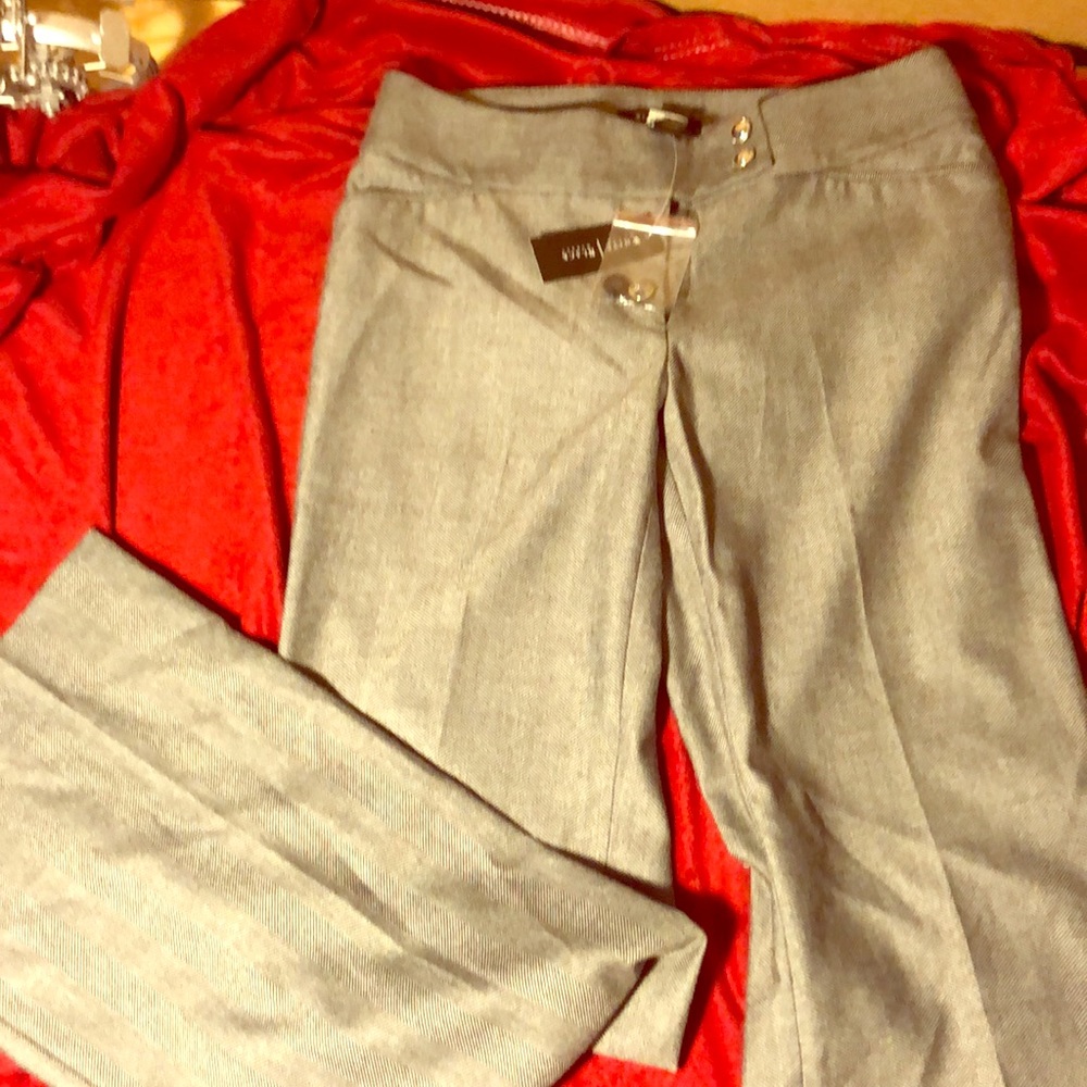 White house Black market Modern boot pants